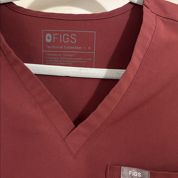 Figs Women’s Scrub Set in Light Wine Color - Picture 16 of 16